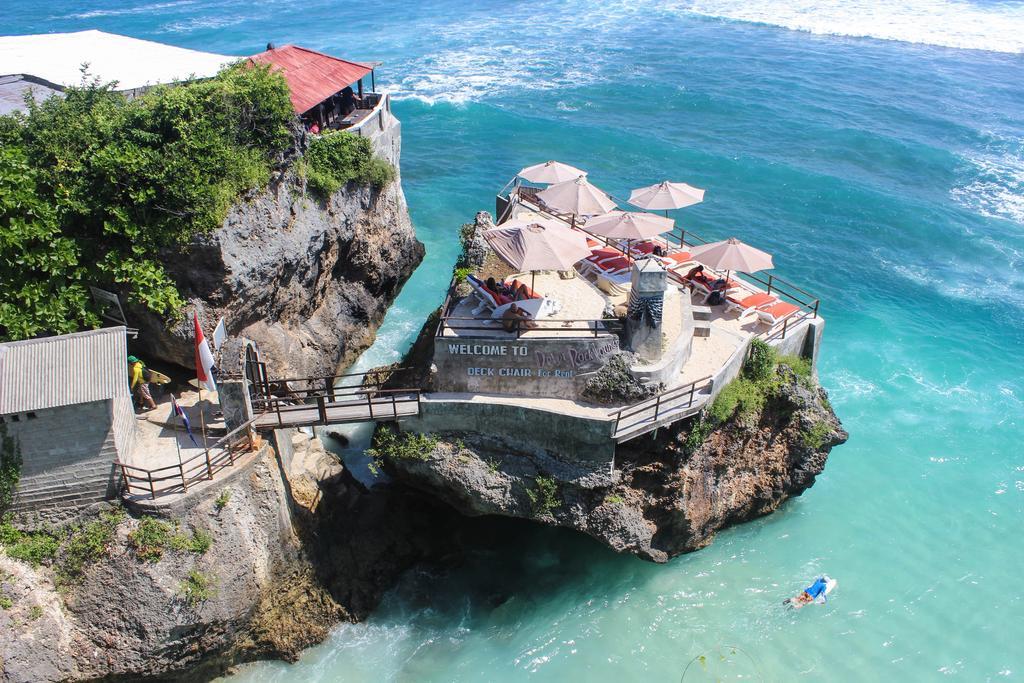 Baik Baik Homestay Пекату Экстерьер фото