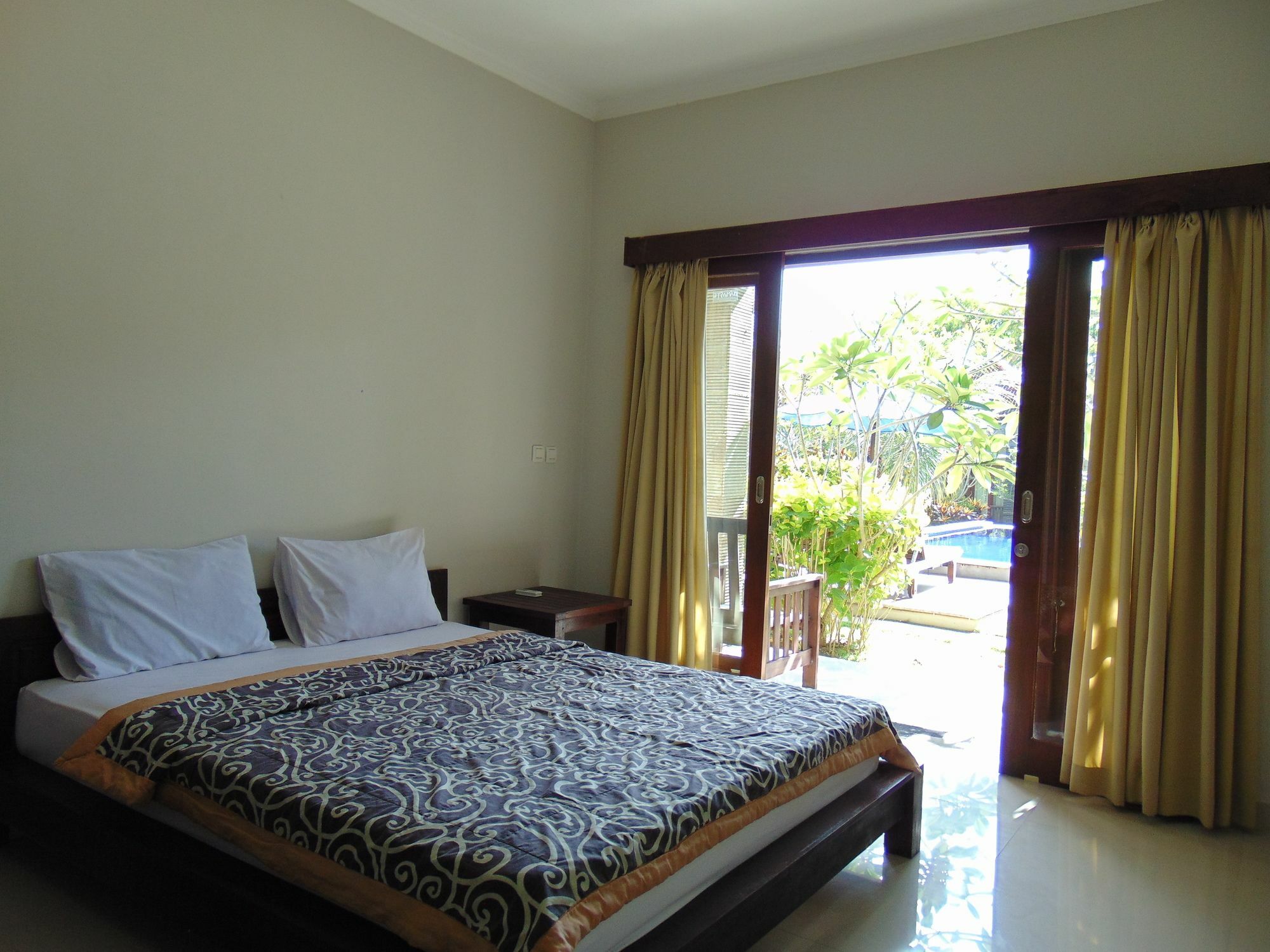 Baik Baik Homestay Пекату Экстерьер фото