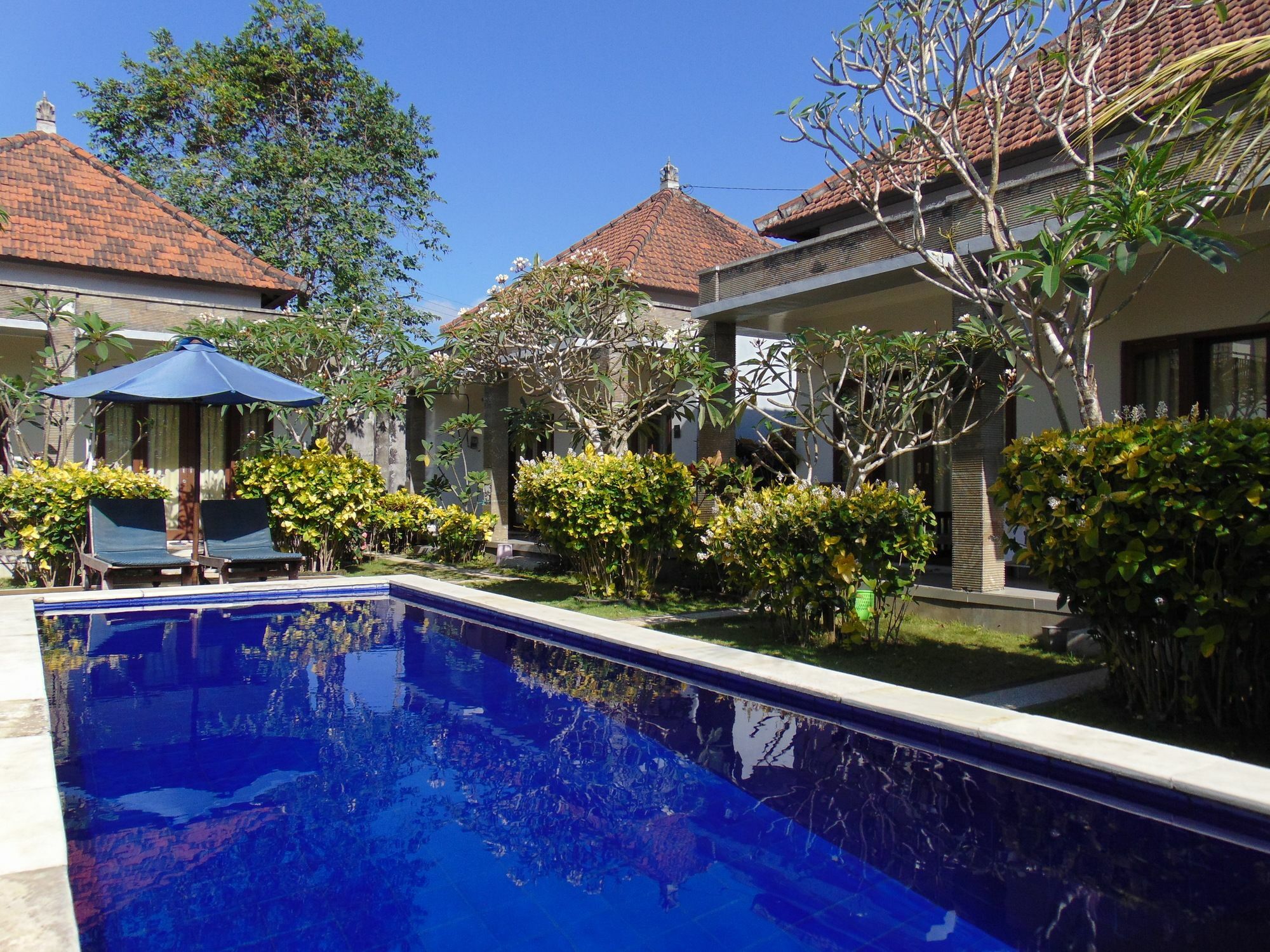 Baik Baik Homestay Пекату Экстерьер фото