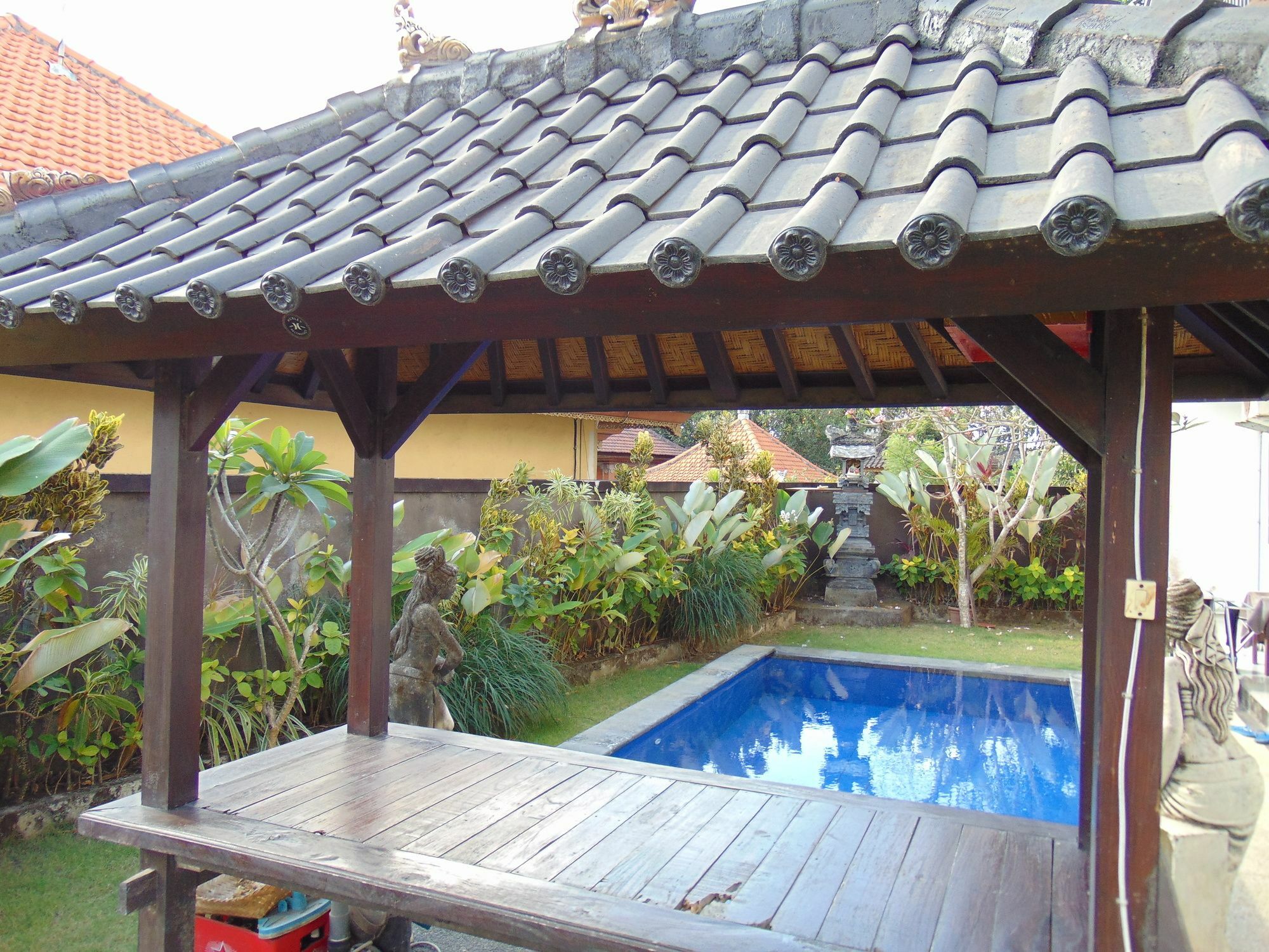 Baik Baik Homestay Пекату Экстерьер фото