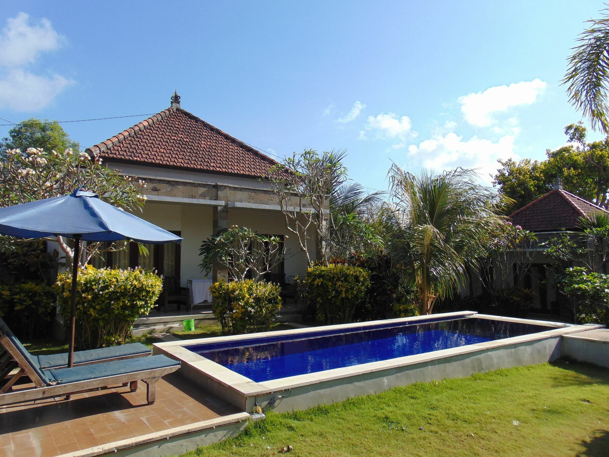Baik Baik Homestay Пекату Экстерьер фото