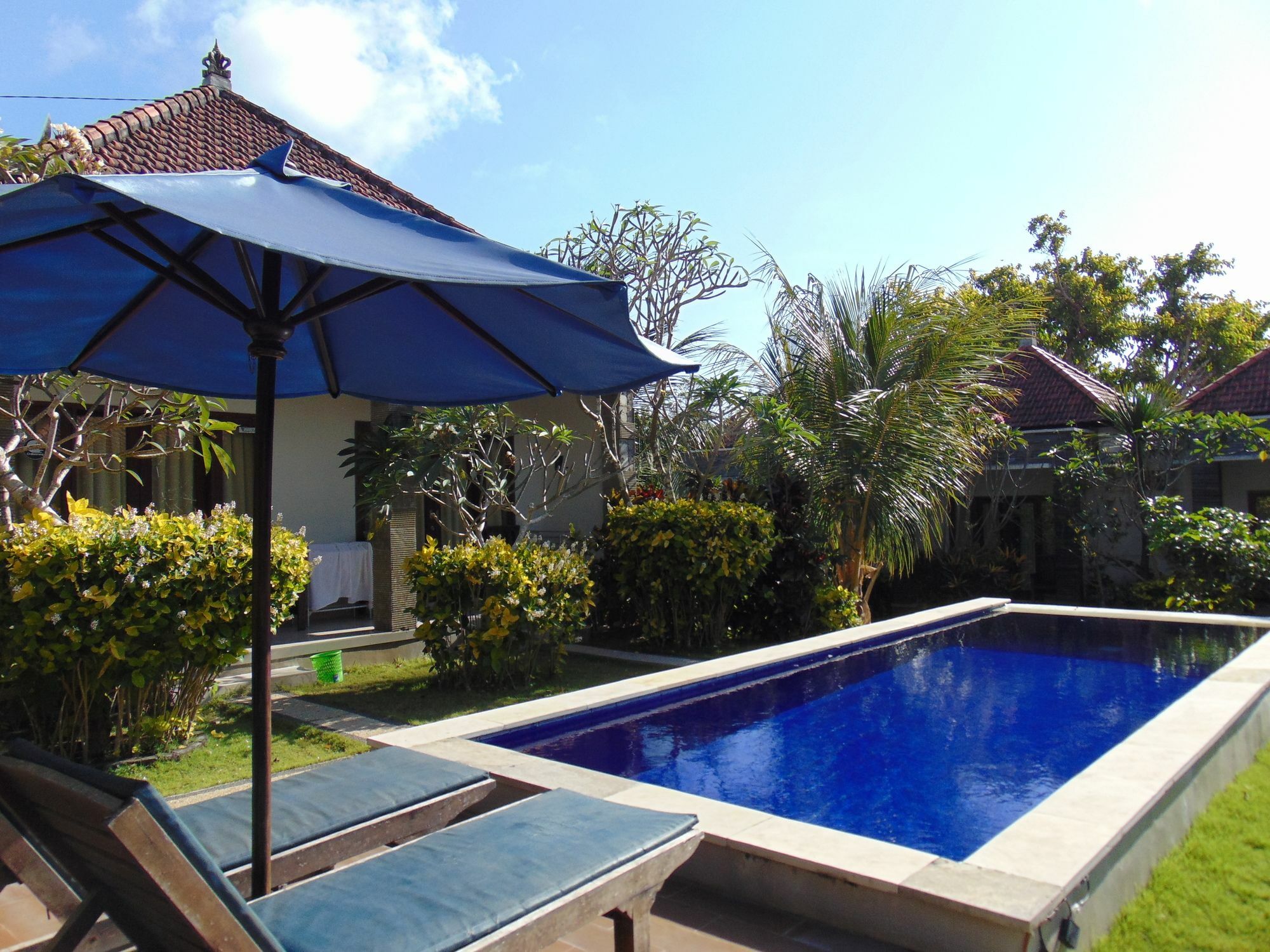 Baik Baik Homestay Пекату Экстерьер фото